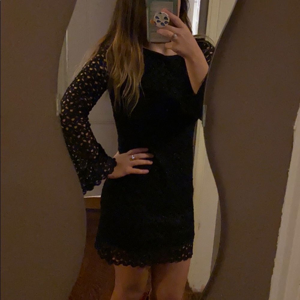 Black city triangles dress